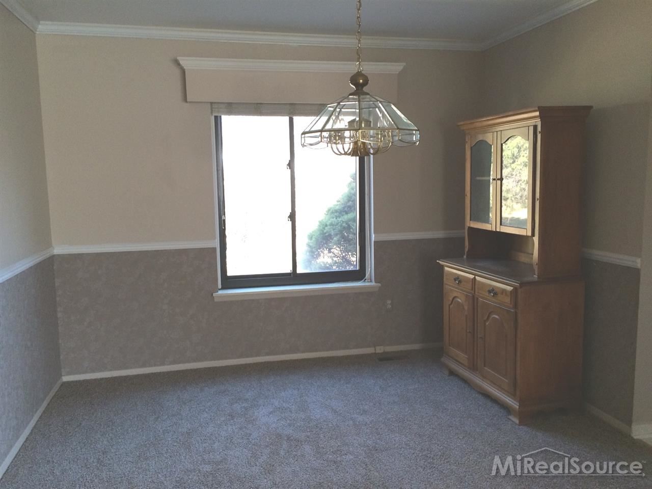 896 Dressler Lane Rochester Hills, MI 48307 - Photo 3 of 27
