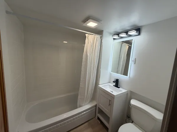 $499,900 | 423 South Center Street, Bensenville, IL 60106