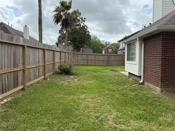 $2,300 | 1304 Coleman Boylan Drive, League City, TX 77573