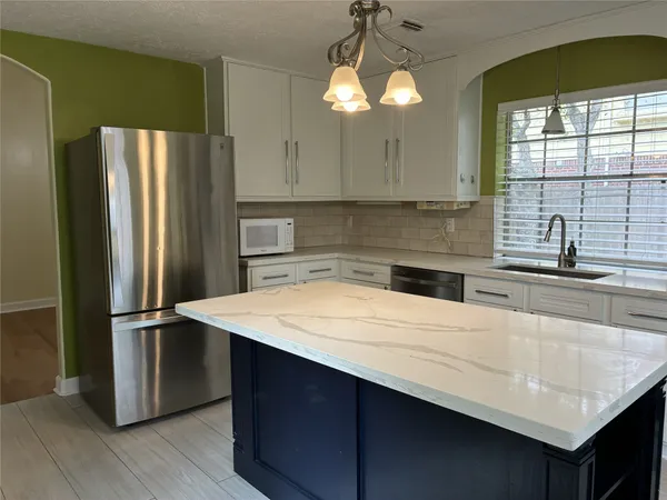 $2,300 | 1304 Coleman Boylan Drive, League City, TX 77573