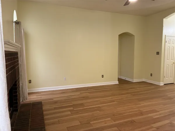 $2,300 | 1304 Coleman Boylan Drive, League City, TX 77573