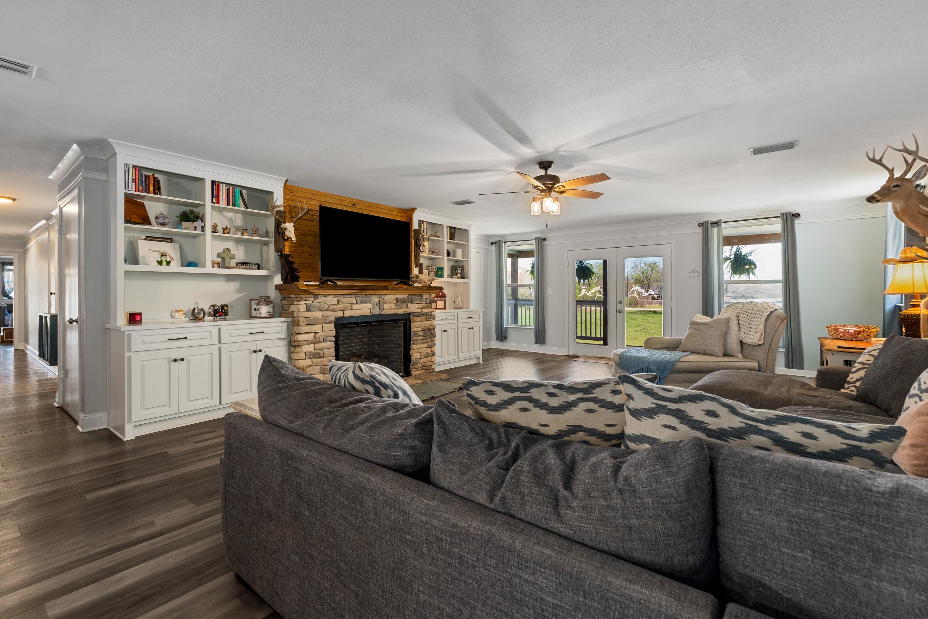25331 Austin Road Daphne, AL 36526 - Photo 8 of 73 Living Room