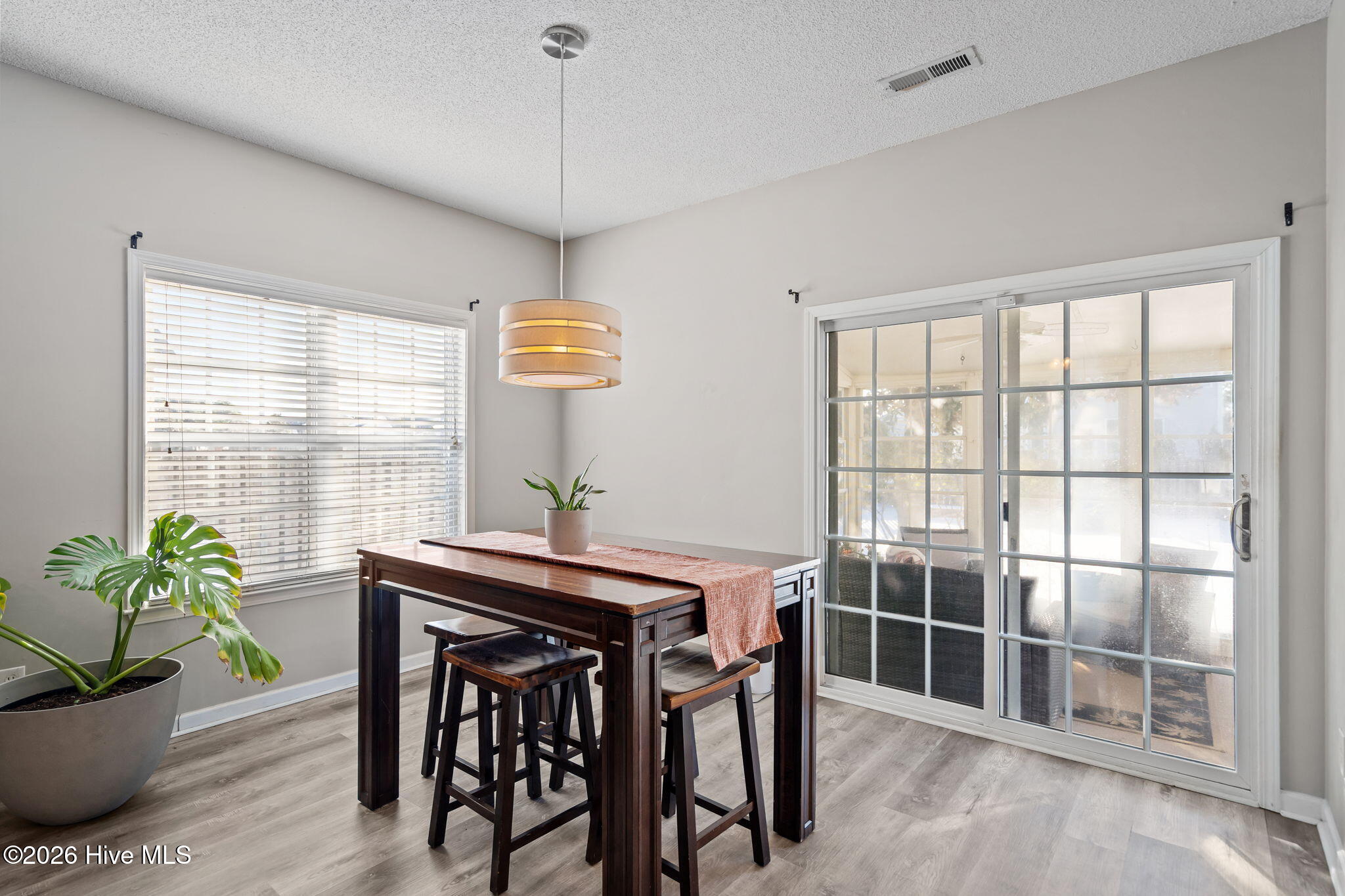 6816 Teviot Road Wilmington, NC 28412 - Photo 10 of 54 19-web-or-mls-DSC09585