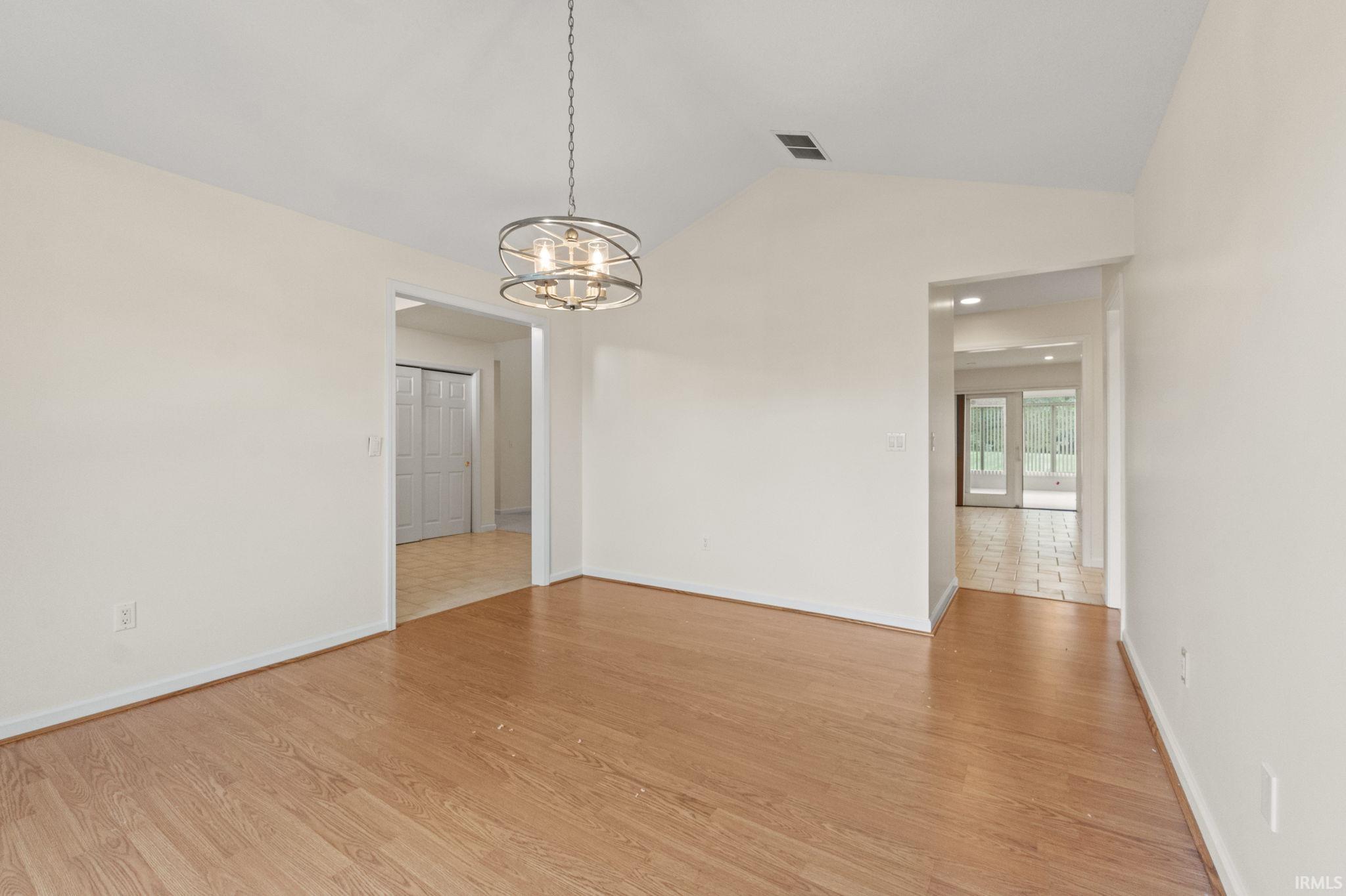 2908 Covington Manor Road Fort Wayne, IN 46814 - Photo 4 of 36