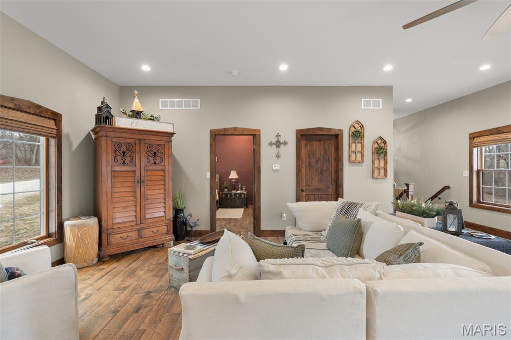 3773 Dunne Spring Road Washington, MO 63090 - Photo 12 of 57