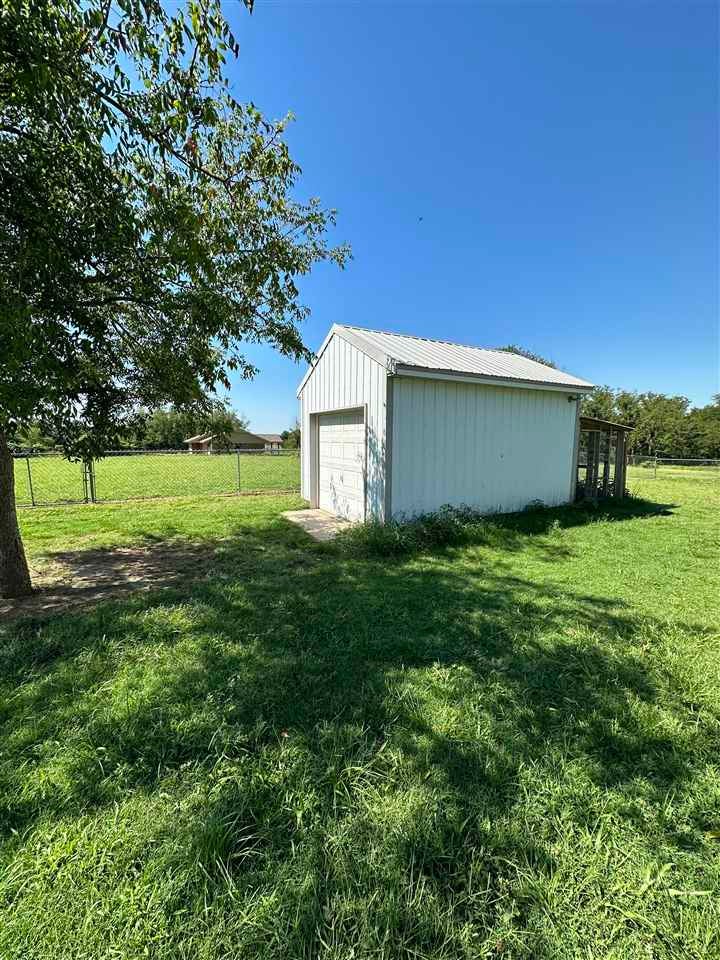 11904 Range Road Perkins, OK 74059 - Photo 19 of 31 Gallery Image 19