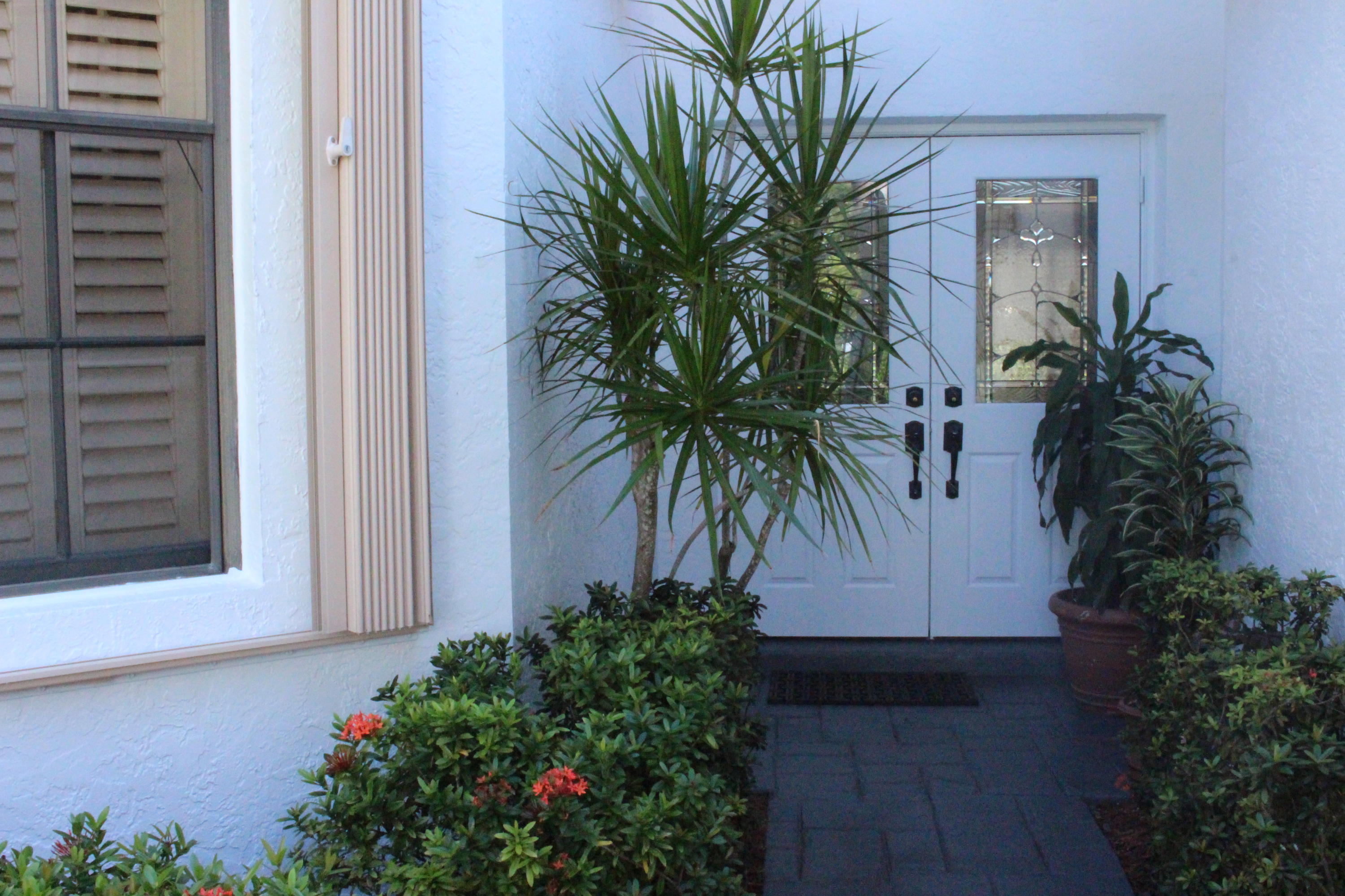 5742 Northwest 21st Avenue Boca Raton, FL 33496 - Photo 2 of 21 2019-10-23 22.44.21