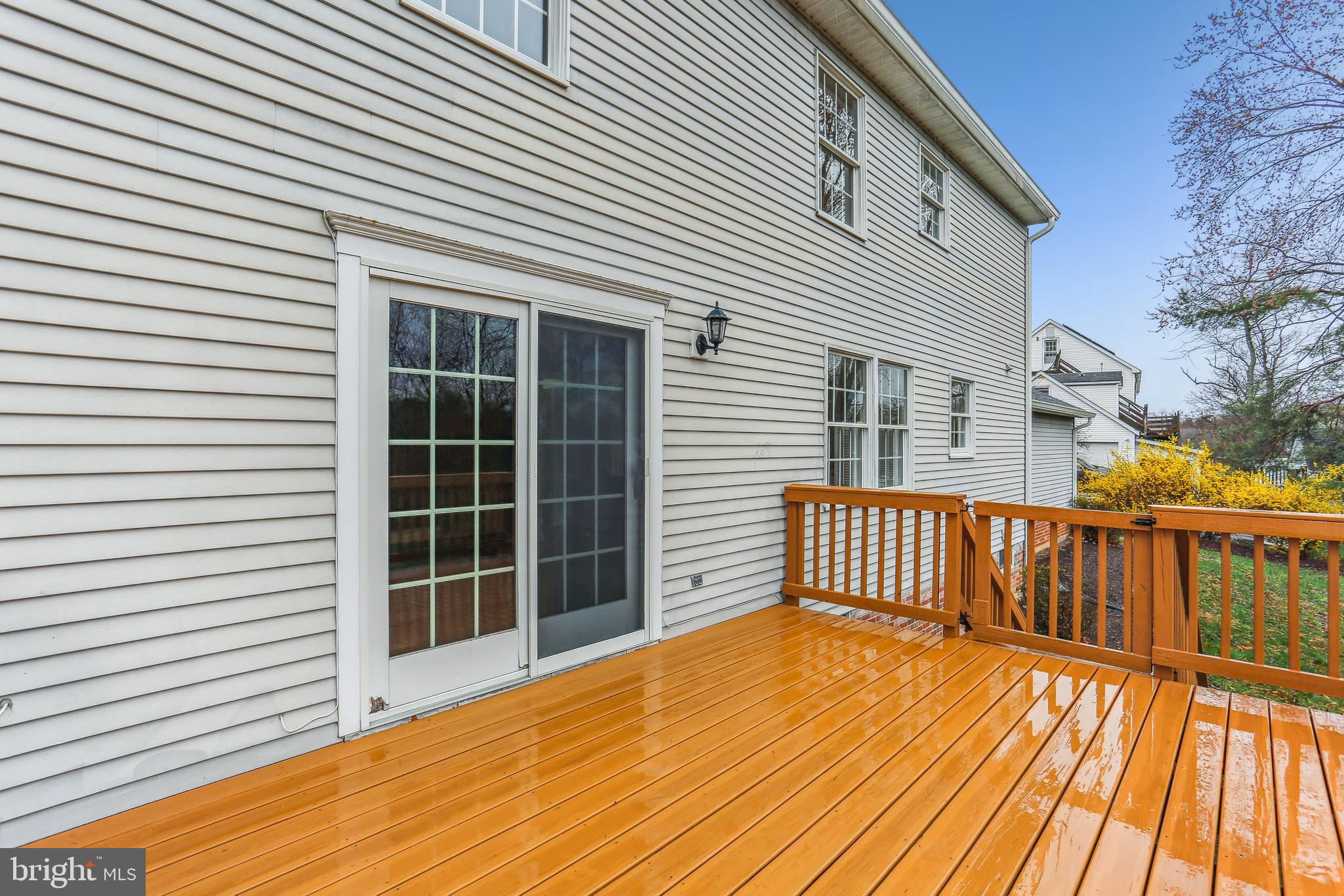 9730 Wightman Road Gaithersburg, MD 20882 - Photo 57 of 64 Access to the family room from the deck.