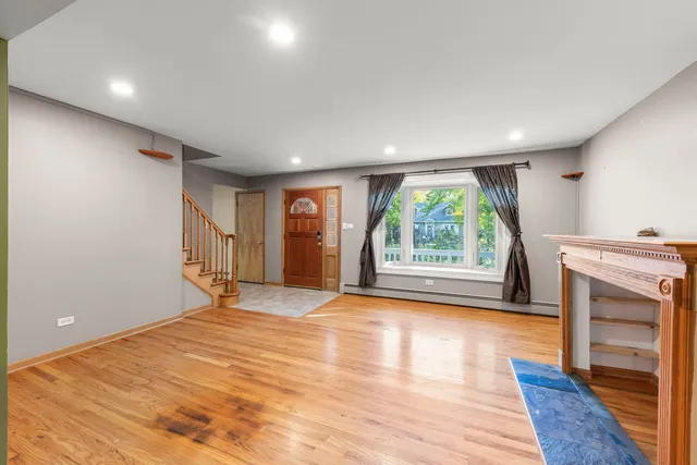 $350,000 | 18000 Armitage Court, Homewood, IL 60430