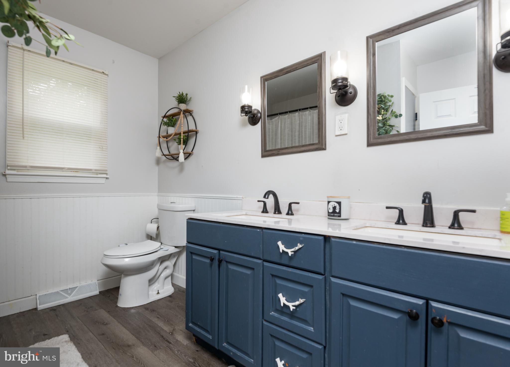 9568 Meetze Road Midland, VA 22728 - Photo 22 of 33 Hall Bath