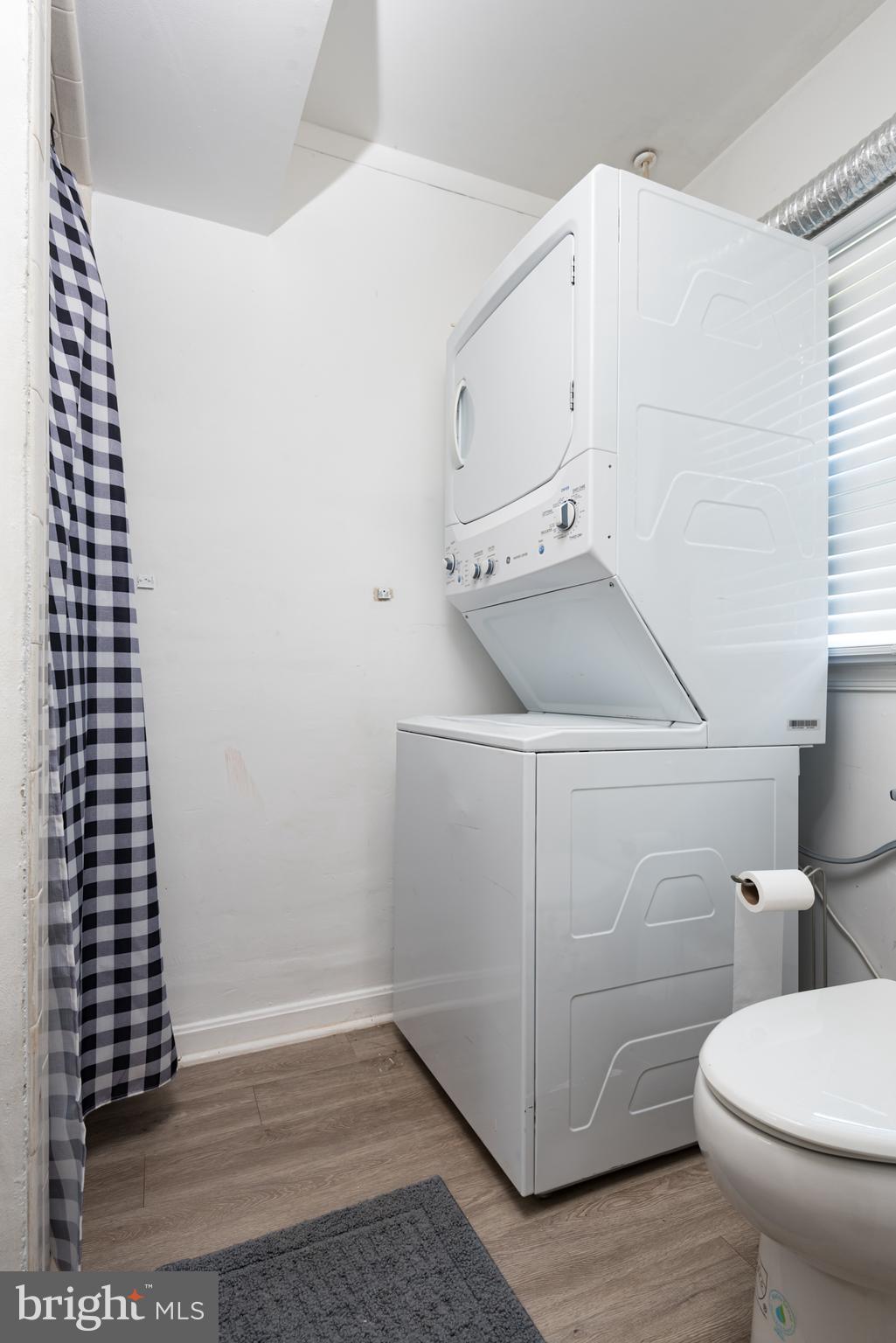 9568 Meetze Road Midland, VA 22728 - Photo 27 of 33 Laundry