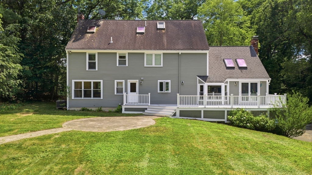 4 Juniper Lane Topsfield, MA 01983 - Photo 2 of 42