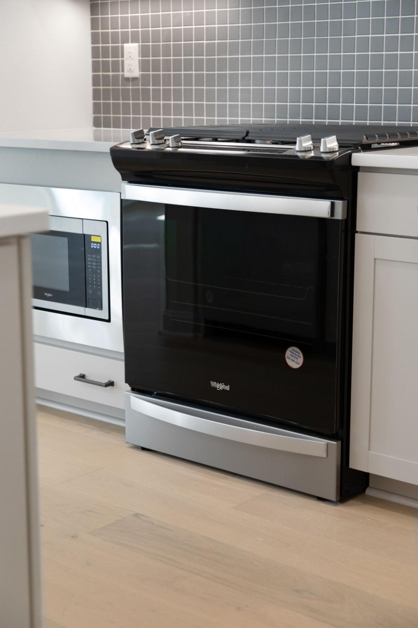 1417 Tangles Trail Charleston, SC 29492 - Photo 10 of 31 Gas Range