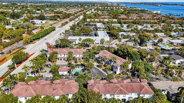 $430,000 | 4040 Murano Bay Drive, Boynton Beach, FL 33435