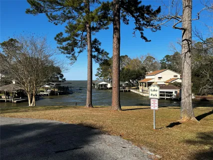 a view of a outdoor space