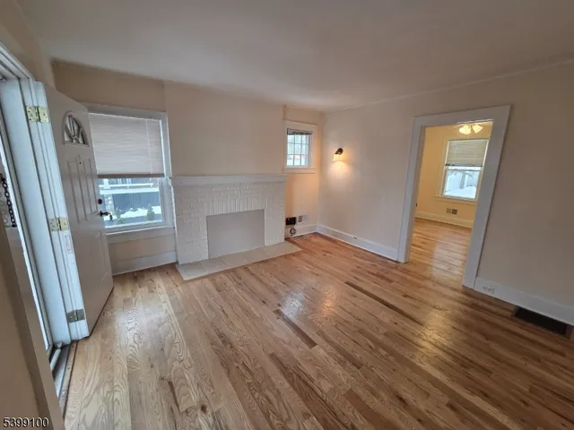 $2,500 | 634 West Broad Street, Westfield, NJ 07090