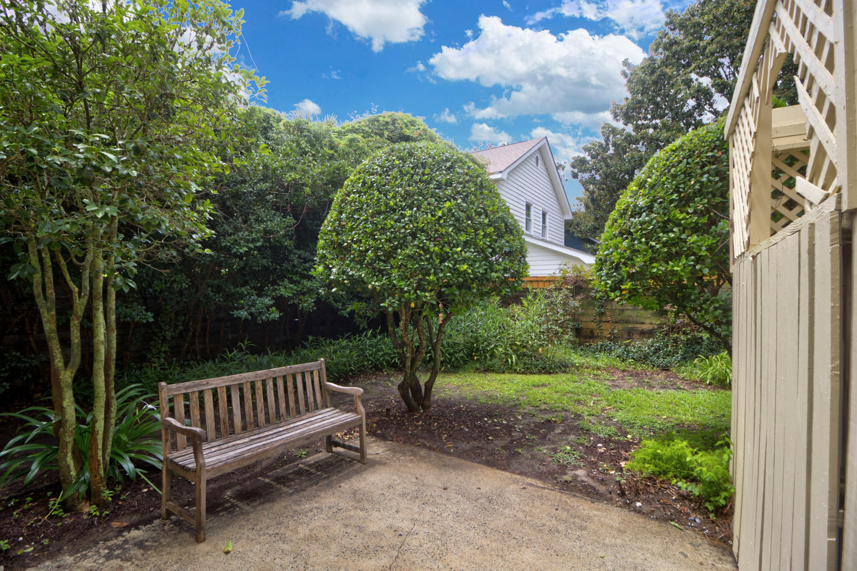 670 Poaug Lane Mount Pleasant, SC 29464 - Photo 33 of 36 Patio