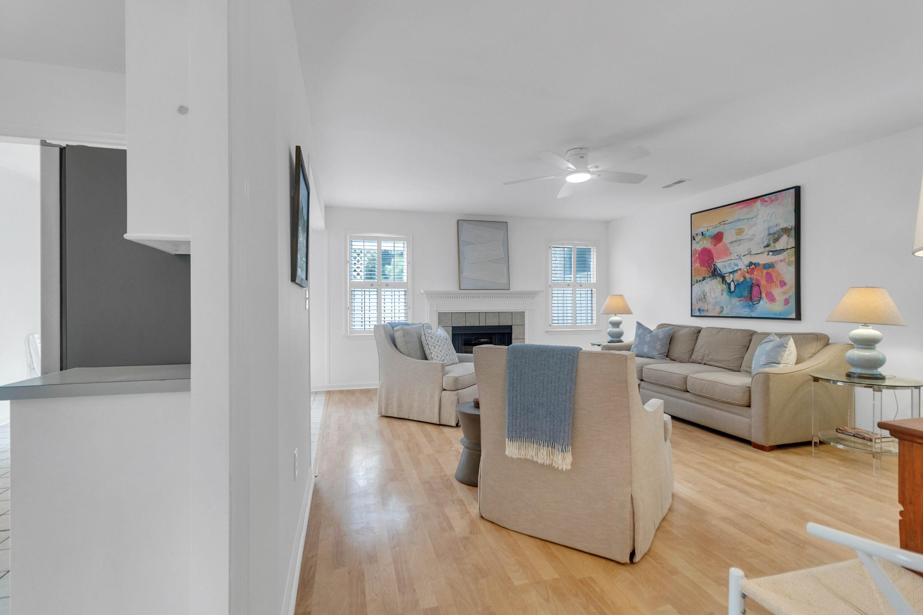 670 Poaug Lane Mount Pleasant, SC 29464 - Photo 7 of 36 Living Room