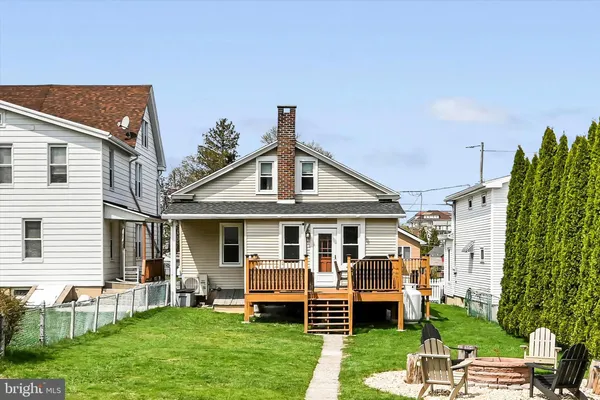 $289,900 | 137 East Walter Street, Summit Hill, PA 18250