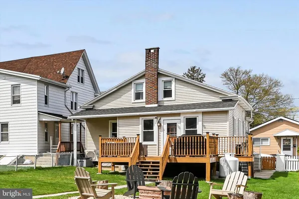 $289,900 | 137 East Walter Street, Summit Hill, PA 18250