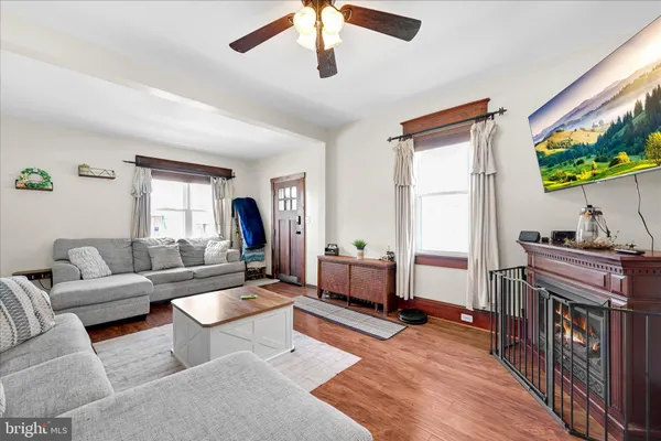 $289,900 | 137 East Walter Street, Summit Hill, PA 18250