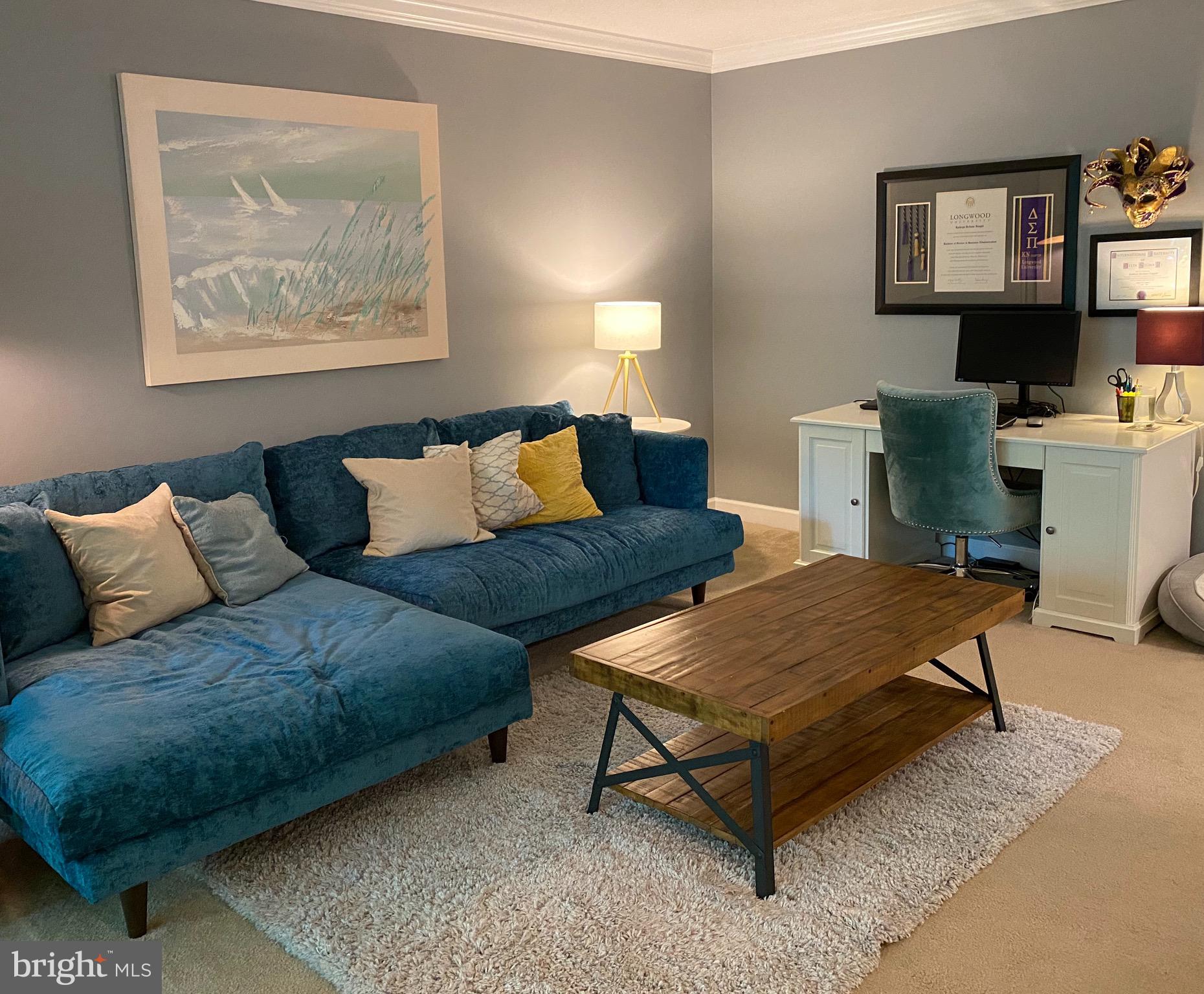 1411 Northgate Square, Unit 22B Reston, VA 20190 - Photo 5 of 17 Living Room