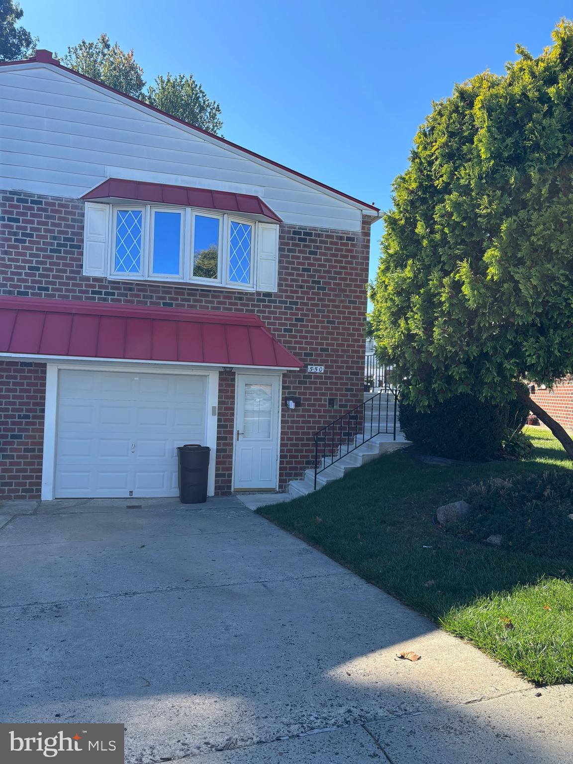 550 Arnold Street Philadelphia, PA 19111 - Photo 2 of 69