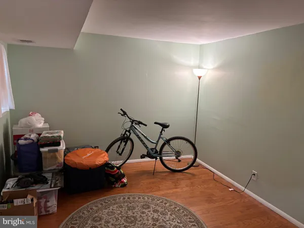 $390,000 | 550 Arnold Street, Philadelphia, PA 19111