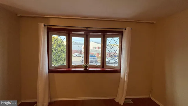 $410,000 | 550 Arnold Street, Philadelphia, PA 19111