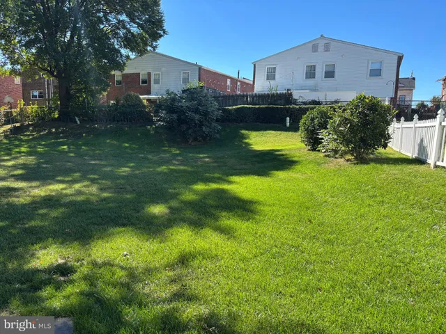 $410,000 | 550 Arnold Street, Philadelphia, PA 19111