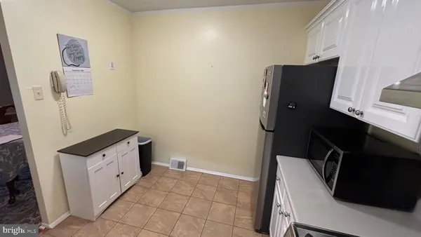 $390,000 | 550 Arnold Street, Philadelphia, PA 19111