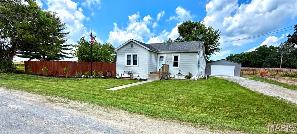 802 Randall Drive Brighton, IL 62012 - Photo 1 of 1