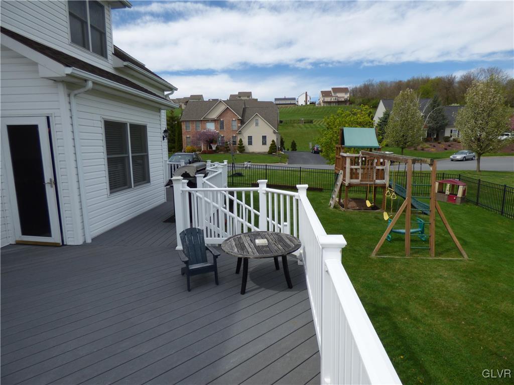 532 Stonybrook Road Nazareth, PA 18064 - Photo 3 of 8 Gallery Image 3