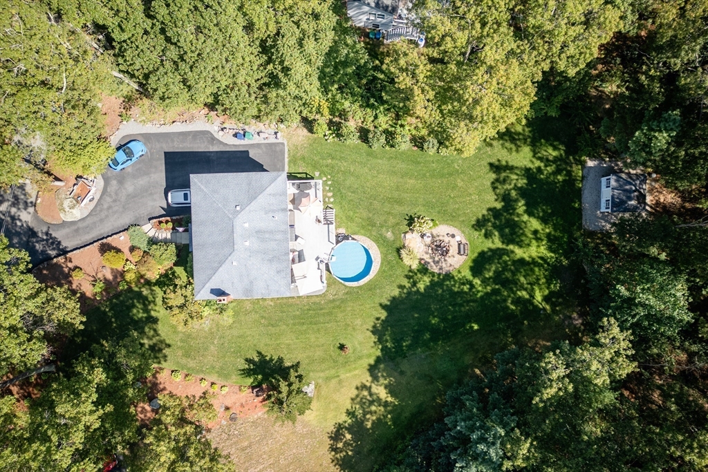 37 Trifiro Road Billerica, MA 01821 - Photo 3 of 25 Gallery Image 3