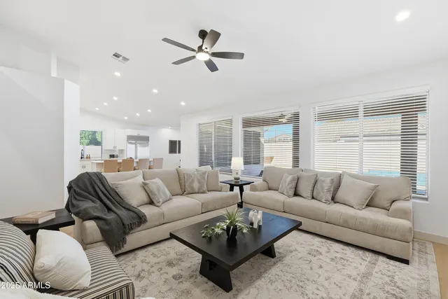 $719,900 | 656 West Johnson Drive, Gilbert, AZ 85233