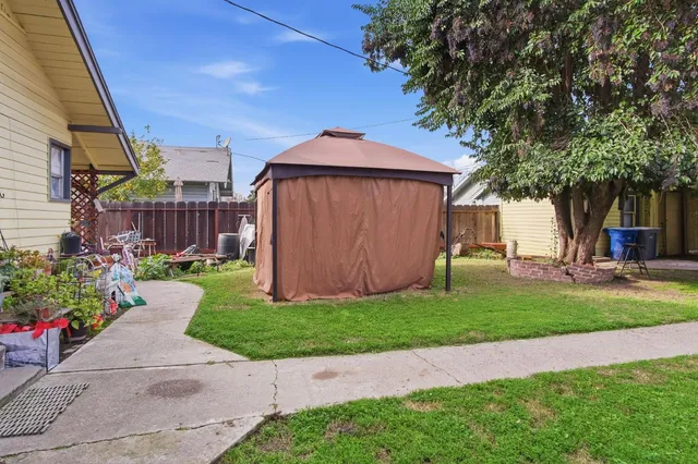 $450,000 | 925 West 21st Street, Merced, CA 95340