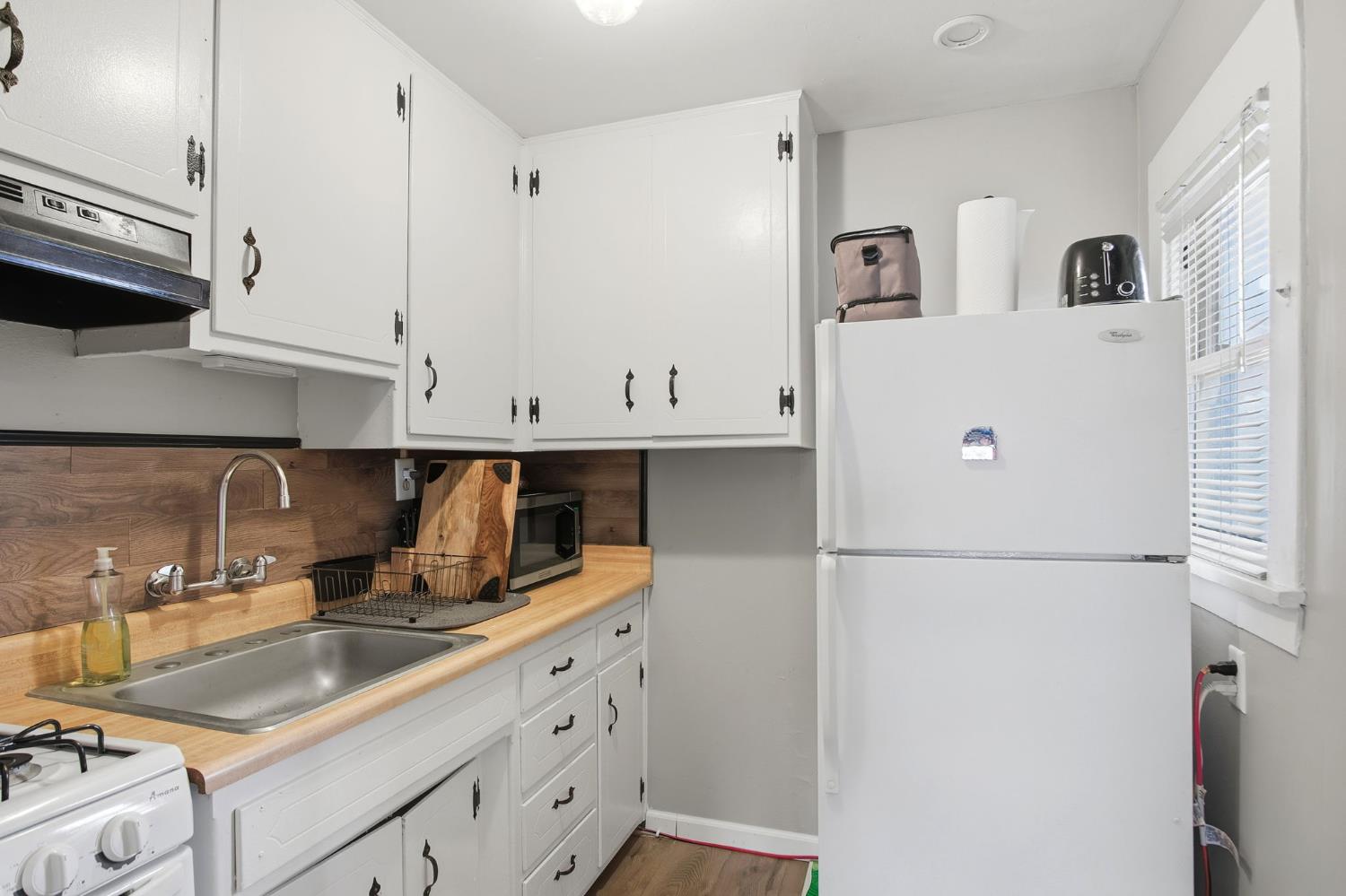 925 West 21st Street Merced, CA 95340 - Photo 27 of 39