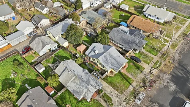 $450,000 | 925 West 21st Street, Merced, CA 95340