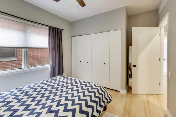 $865,000 | 321 North Jefferson Street, Unit 401, Chicago, IL 60661