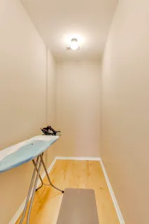 $865,000 | 321 North Jefferson Street, Unit 401, Chicago, IL 60661