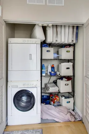 $865,000 | 321 North Jefferson Street, Unit 401, Chicago, IL 60661