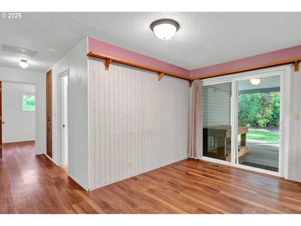 $469,900 | 56642 McKenzie Highway, Blue River, OR 97413