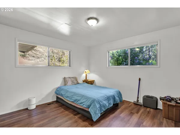 $469,900 | 56642 McKenzie Highway, Blue River, OR 97413