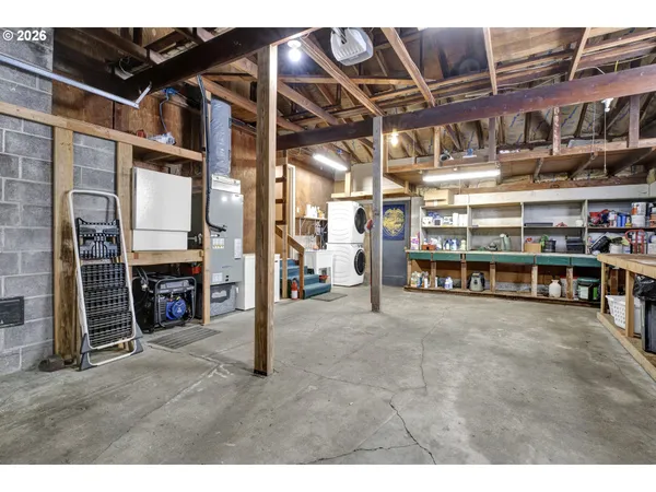 $469,900 | 56642 McKenzie Highway, Blue River, OR 97413