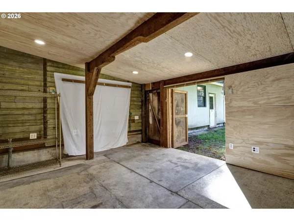 $469,900 | 56642 McKenzie Highway, Blue River, OR 97413
