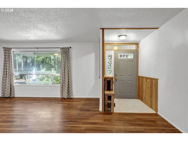 $469,900 | 56642 McKenzie Highway, Blue River, OR 97413