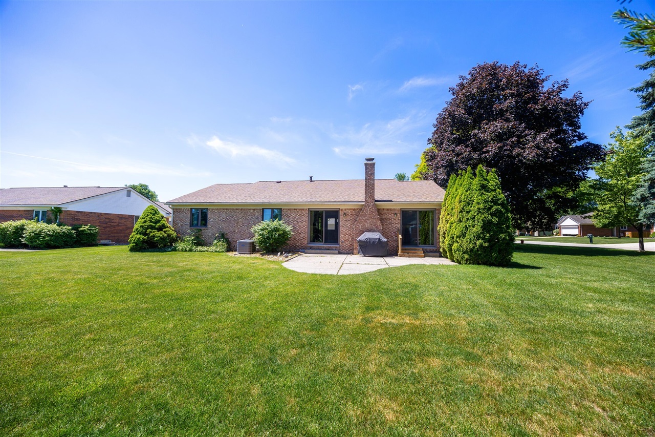 476 Coldiron Drive Rochester Hills, MI 48307 - Photo 27 of 36