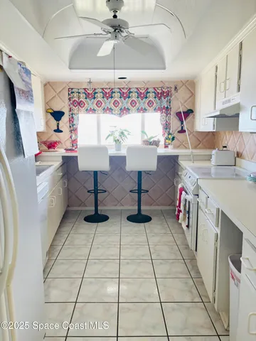 $2,950 | 4850 Ocean Beach Boulevard, Unit 505, Cocoa Beach, FL 32931