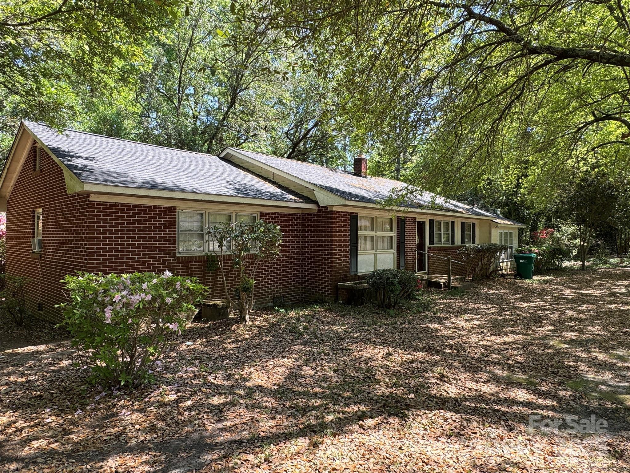 383 Isgett Circle Cheraw, SC 29520 - Photo 2 of 32