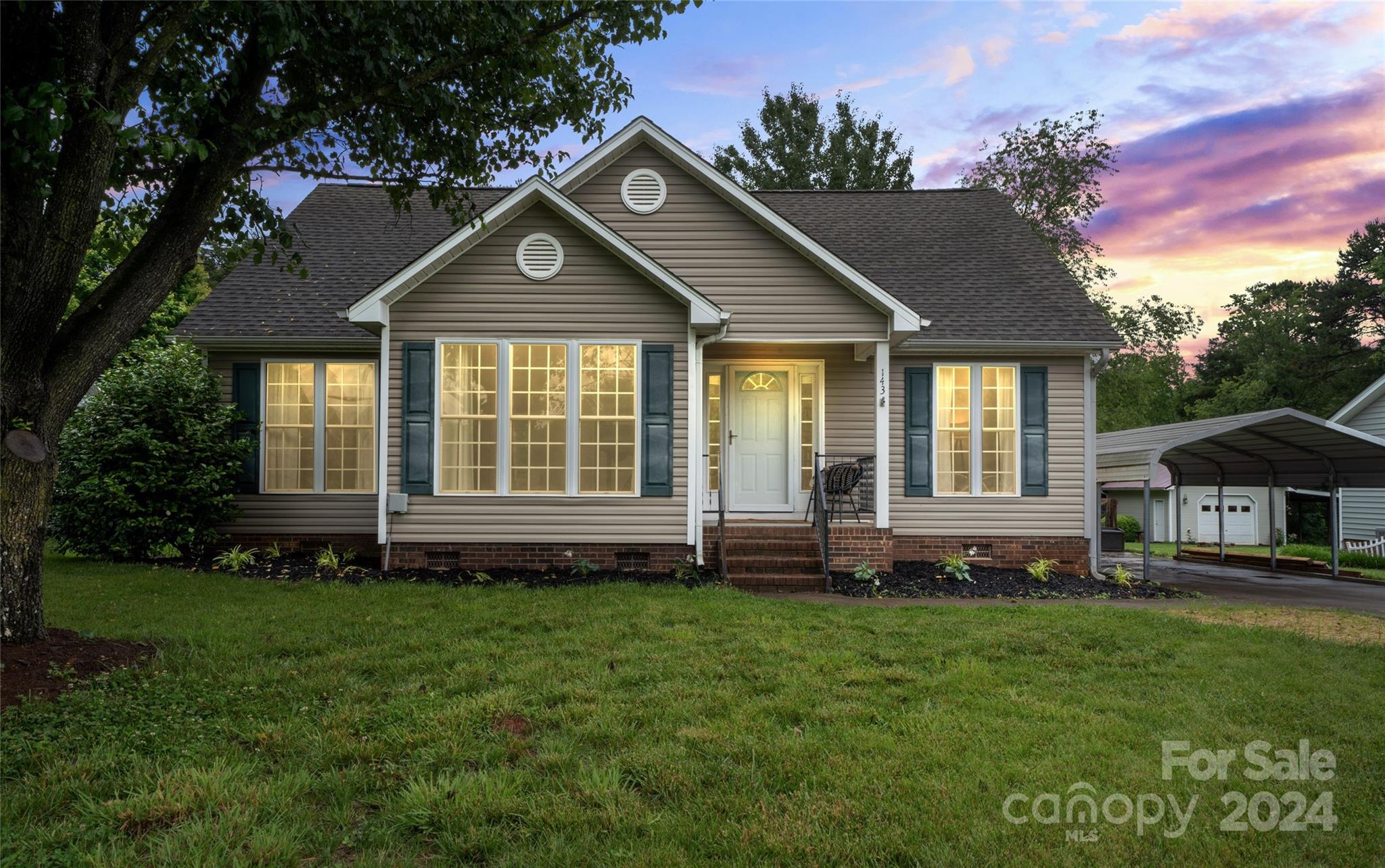143 Canvasback Road Mooresville, NC 28117 - Photo 1 of 25 Gallery Image 1